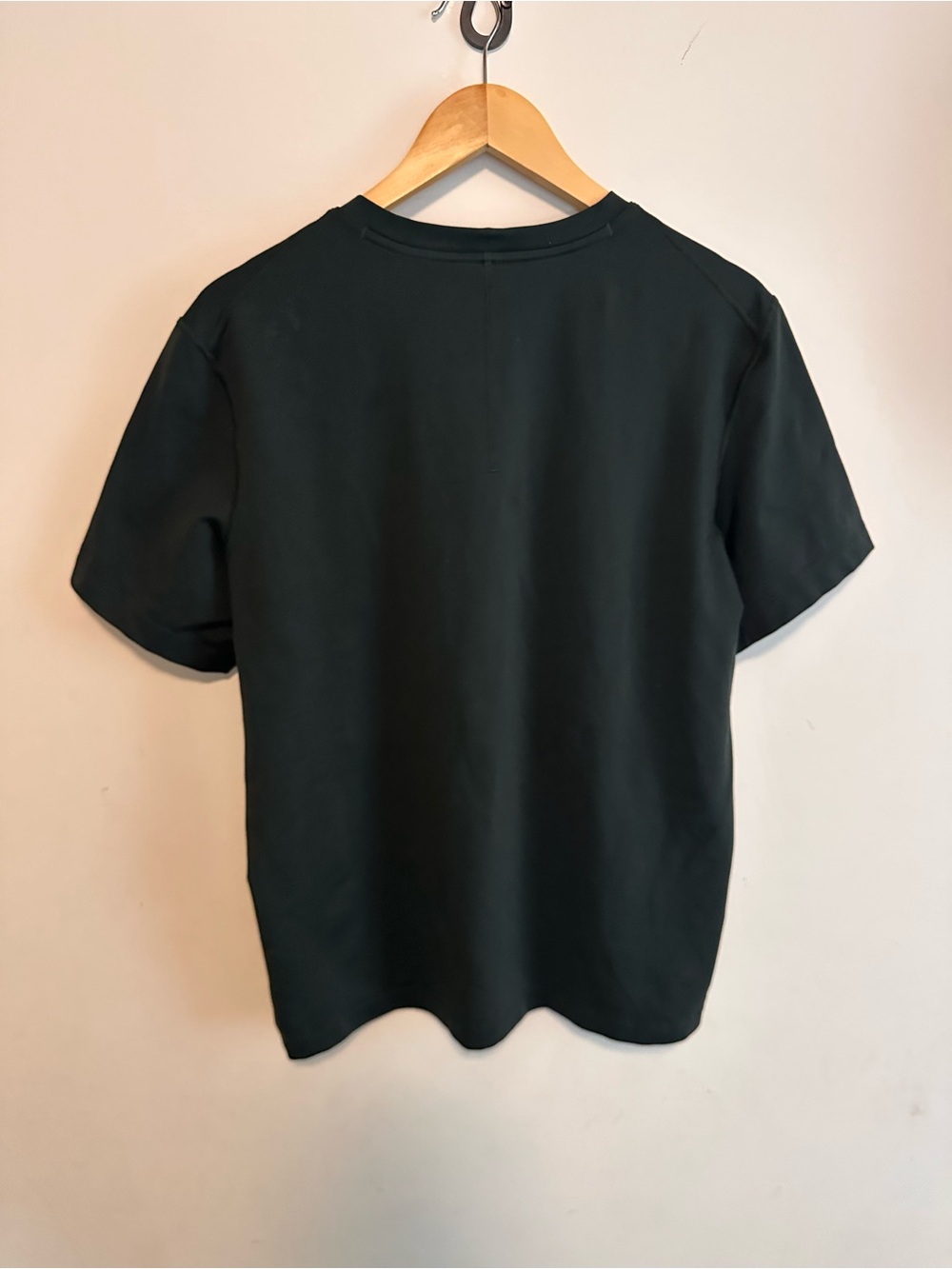 Lululemon Men’s Fundamental T-Shirt Large Dark Green Crewneck - Picture 2 of 6